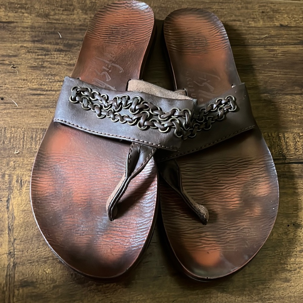Blowfish dark brown and bronze flip flop sandals